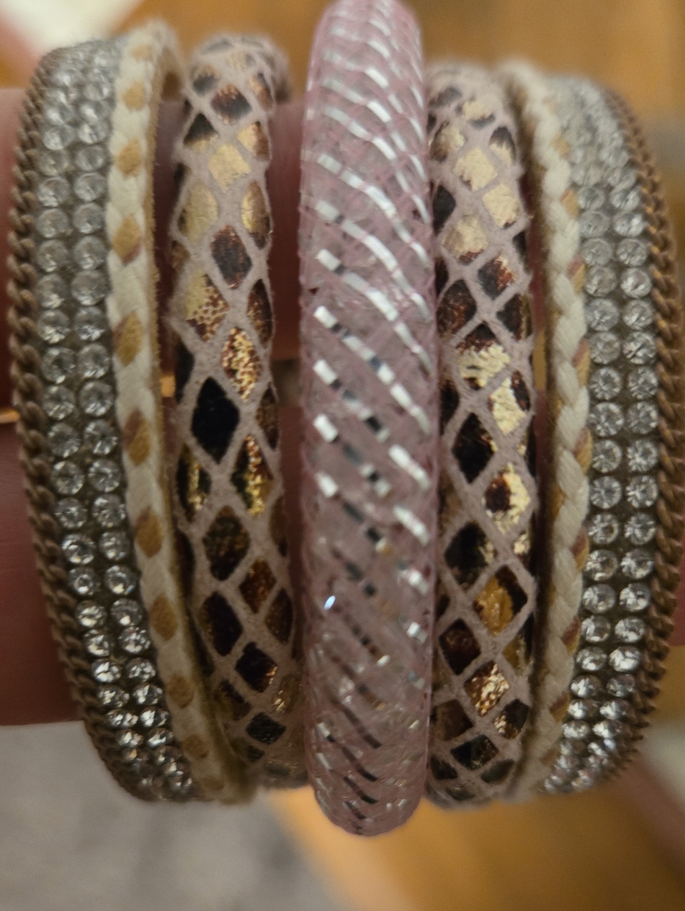 Multilayer bracelets - Picture 7 of 9